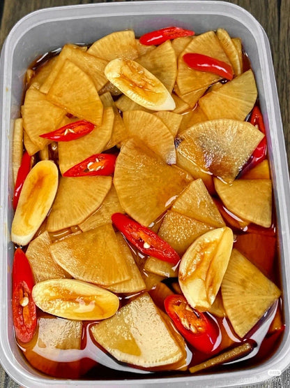 간장 조선 무장아찌(Soy Sauce Pickled Radish (Ganjang Mu-jangajji) Vegan
