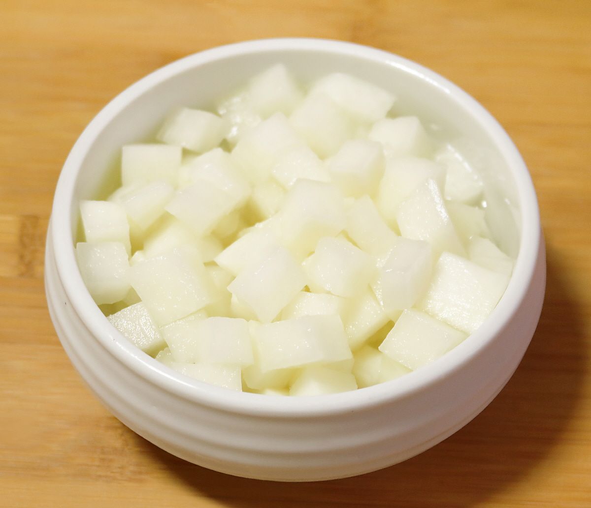 Mild Pickled Radish 치킨무