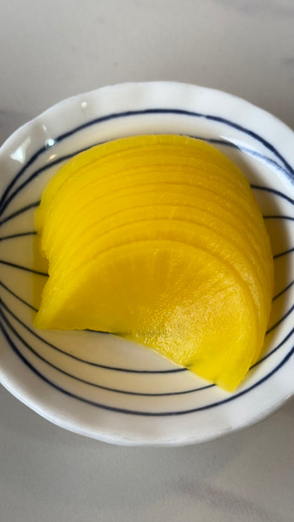 Danmuji/Yellow or Pink Pickled Radish 단무지 vegan